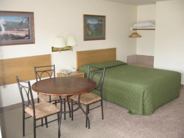 Little Bear Motel Green River Exterior photo